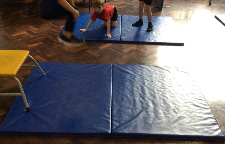 Image of Gymnastics in class 1